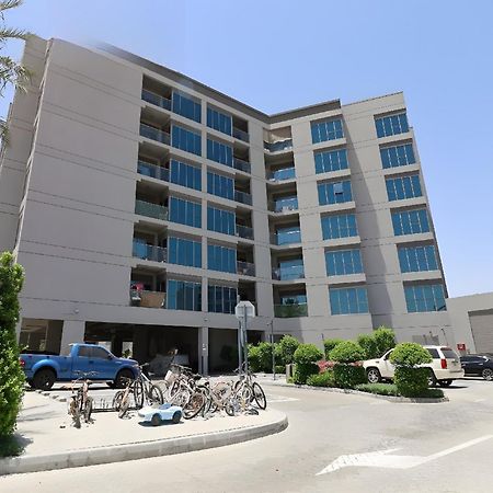 Budget-Friendly 2Bd Near Expo With A Huge Pool دبي المظهر الخارجي الصورة